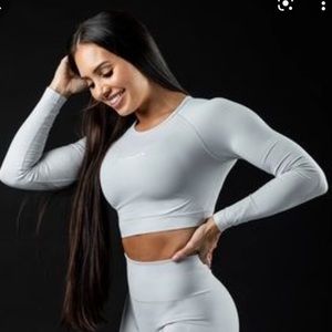 Alphalete Amplify Top